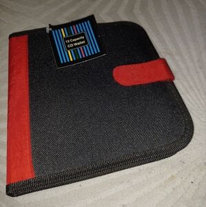 CD/DVD Holder ~ Nylon ~ 12 Disc Capacity ~ Classic Wallet ~ Black & Red